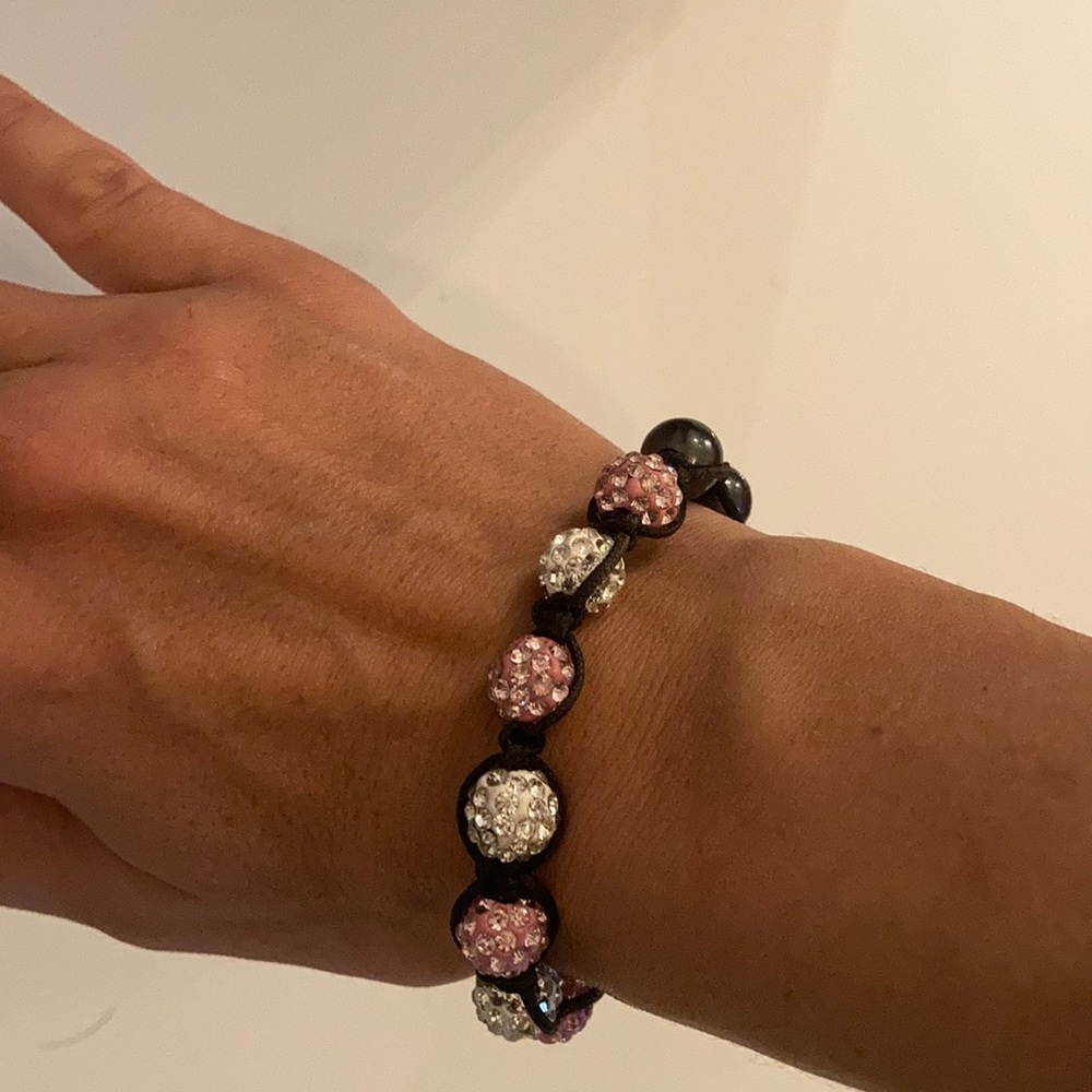 Bracelet with rose and white crystal